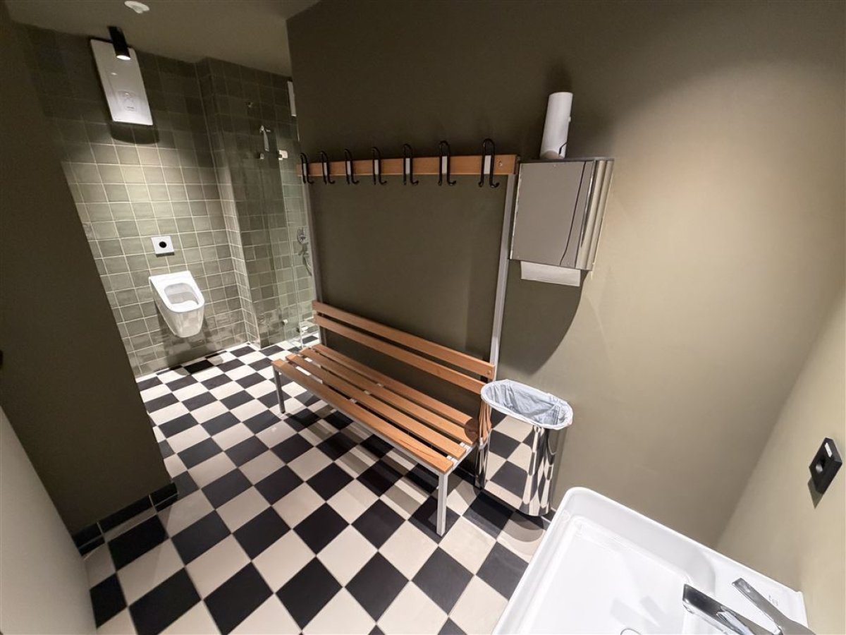 Herren Toiletten Mit Dusche