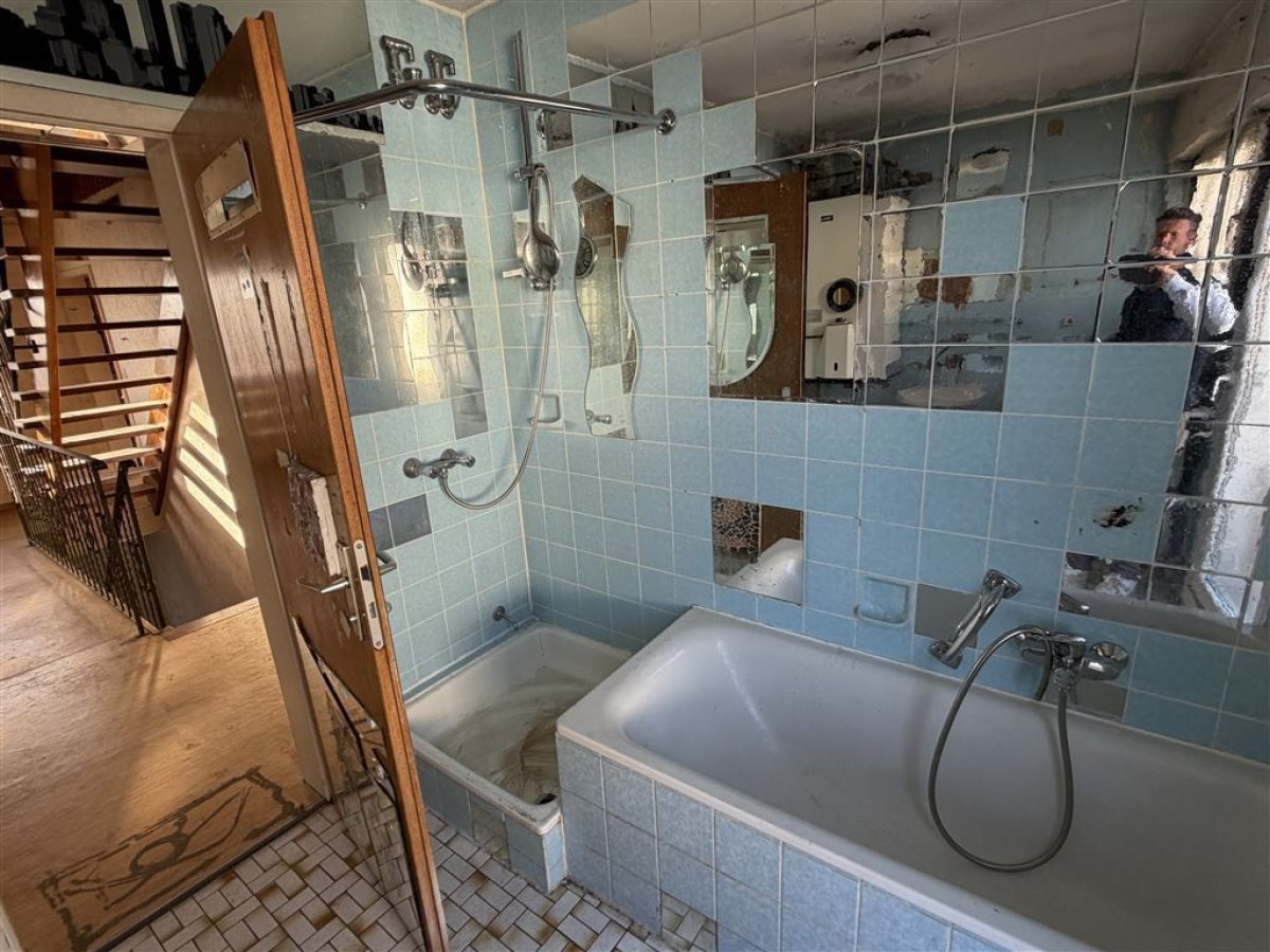 Bad Mit Wanne Und Dusche