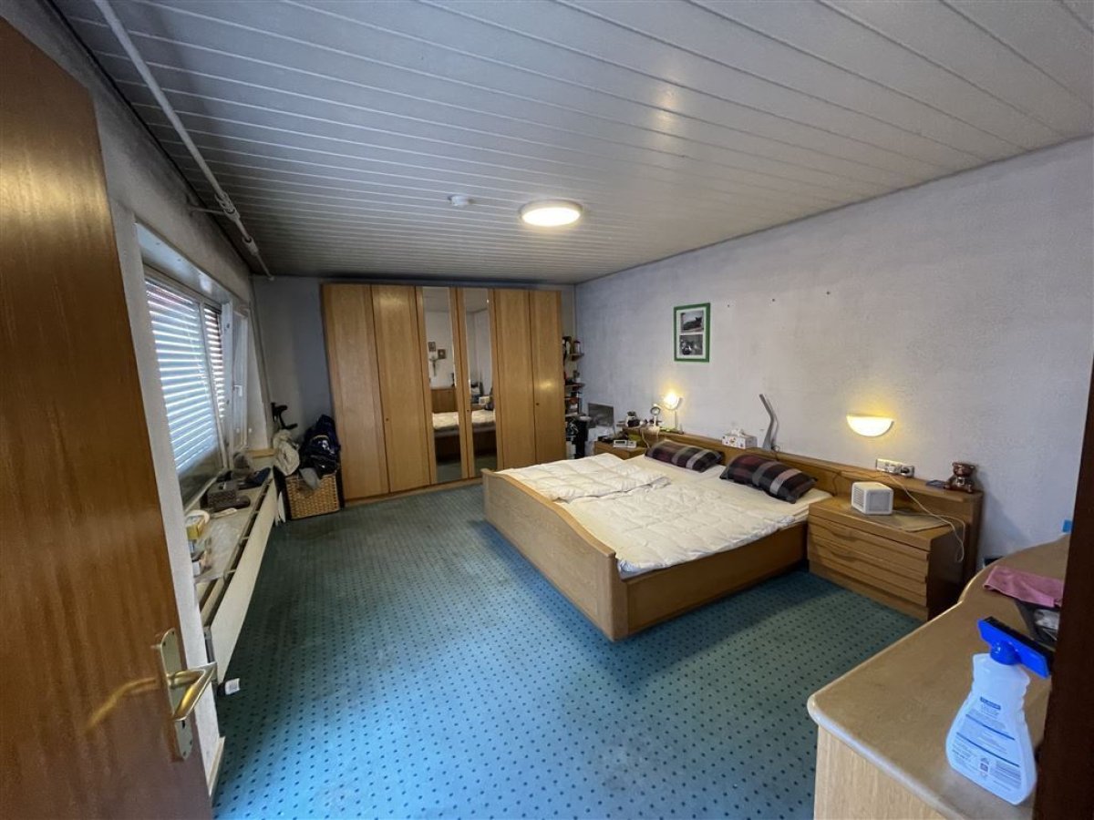 Elternschlafzimmer (efh)