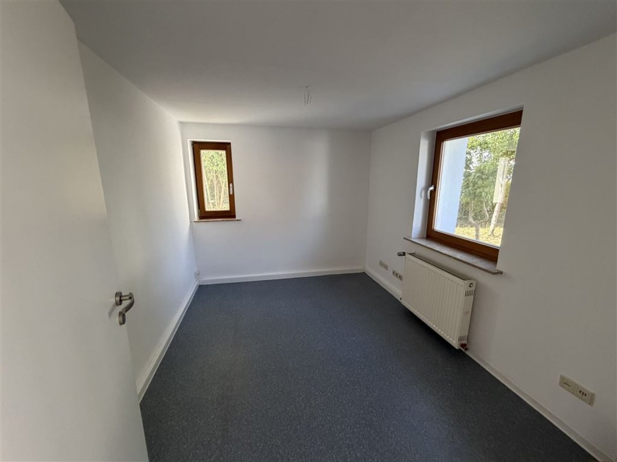 Praktischer Hobbyraum/büro/gast/kind